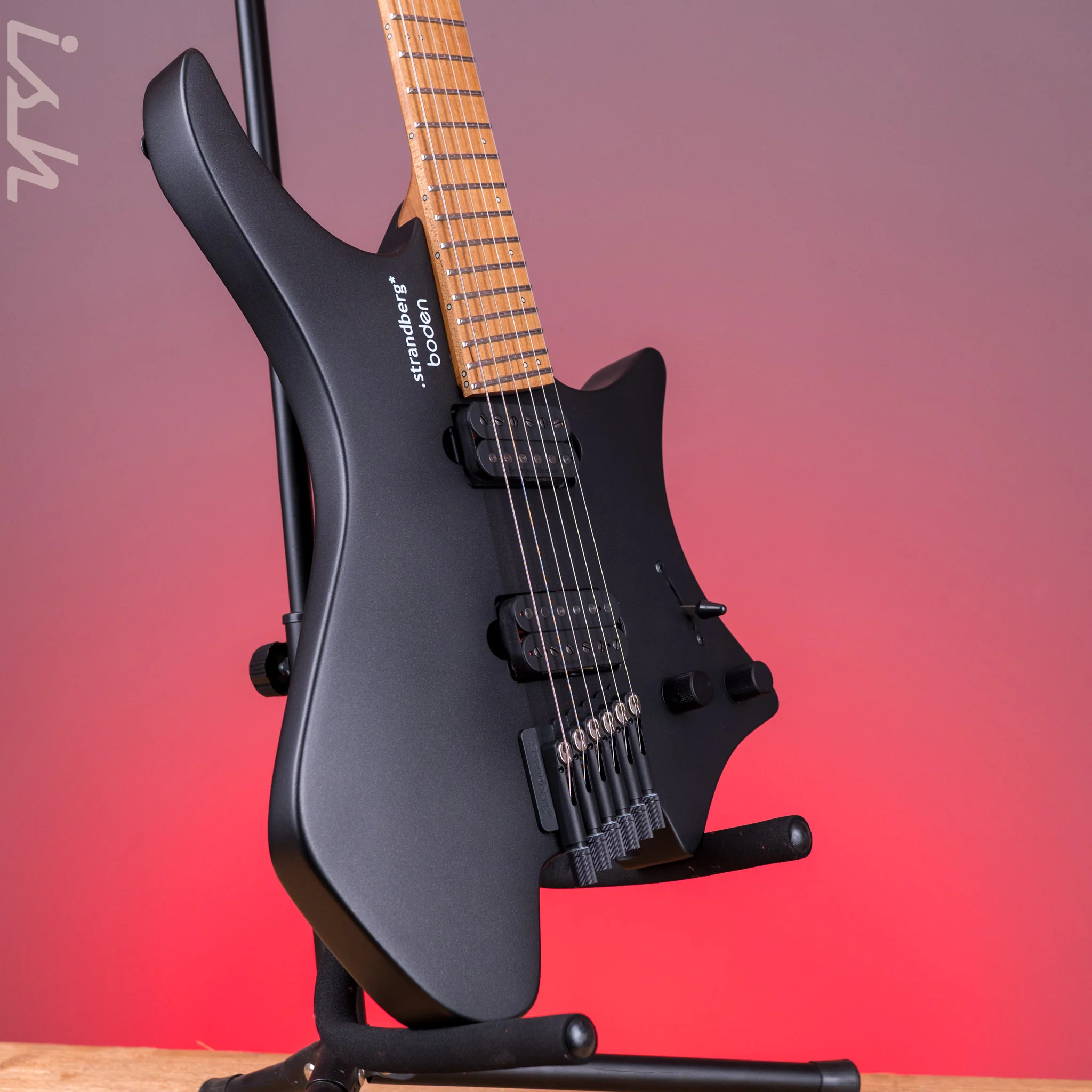 Strandberg Boden Standard N2.6 Black Satin Metallic - Image 3
