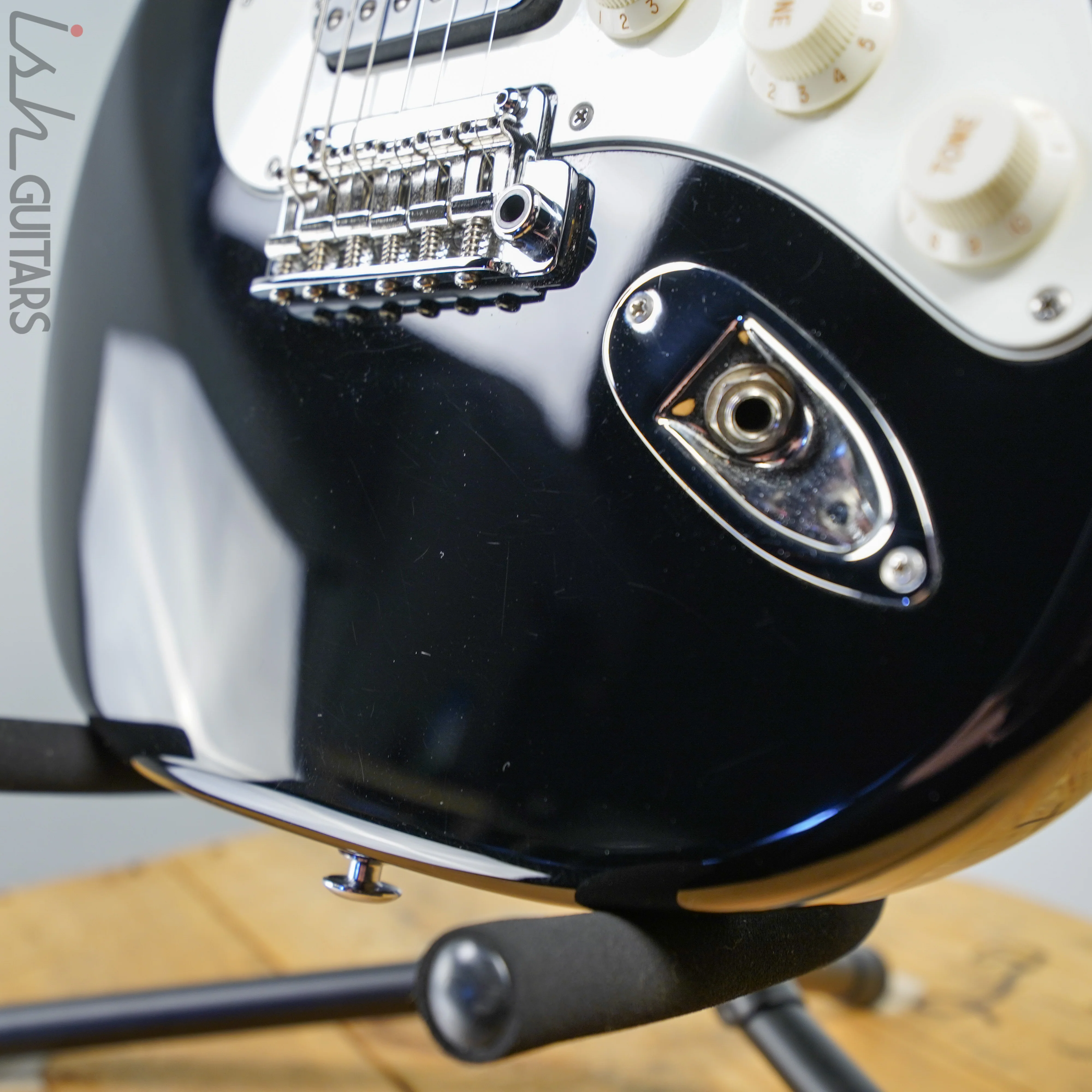 Suhr Classic S HSS Black - Image 12