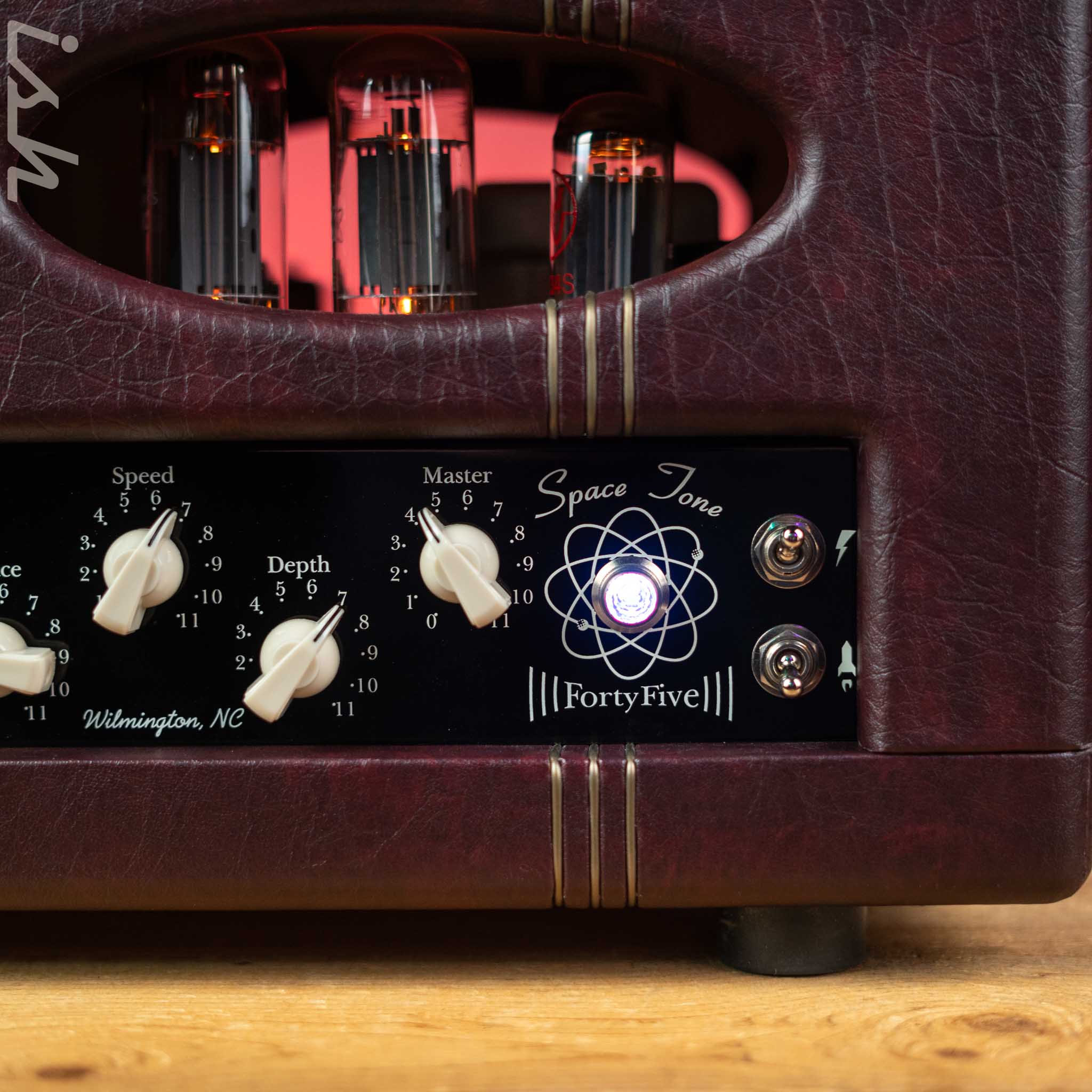 Swart Space Tone ST-45 45W Guitar Amp Head Wine Taurus - Image 2