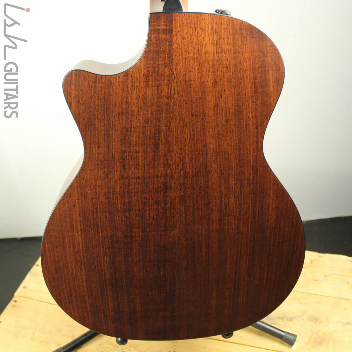 Taylor 324ce Sunburst - Image 6