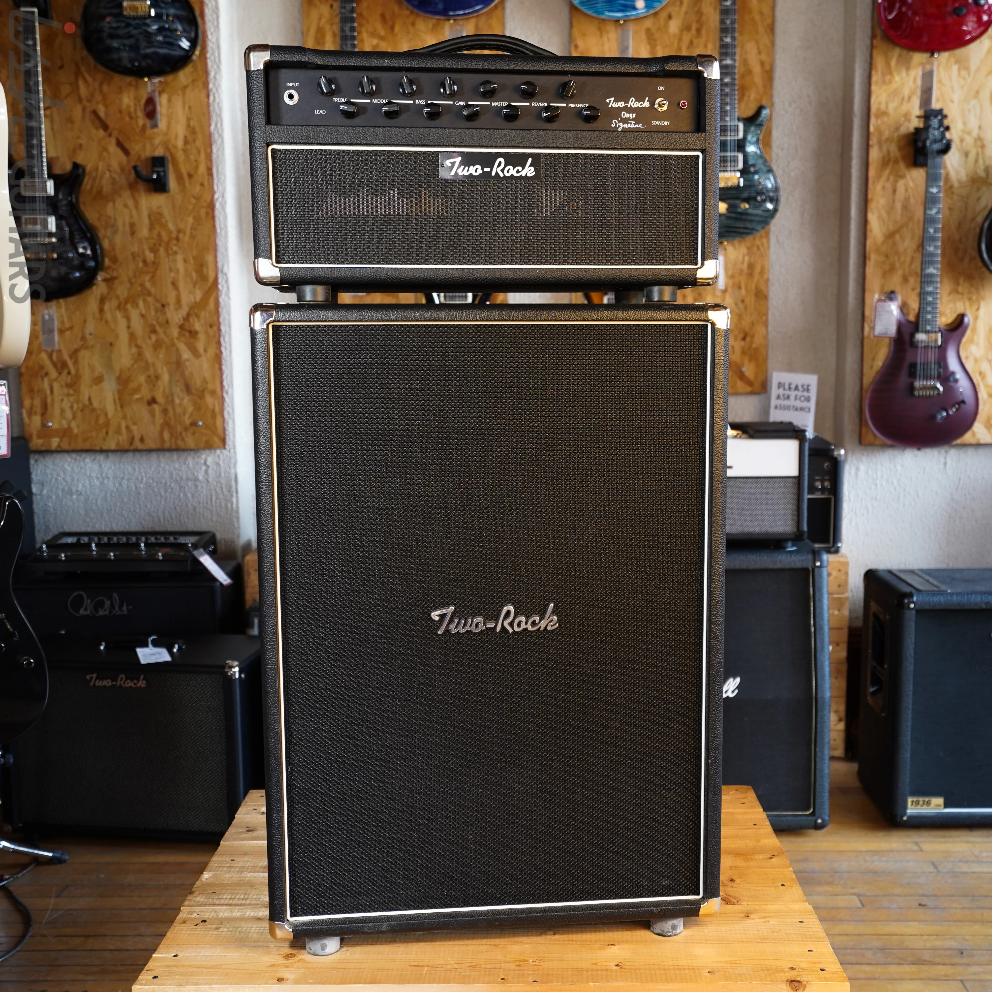 Two Rock Onyx Signature Head and Cabinet Set