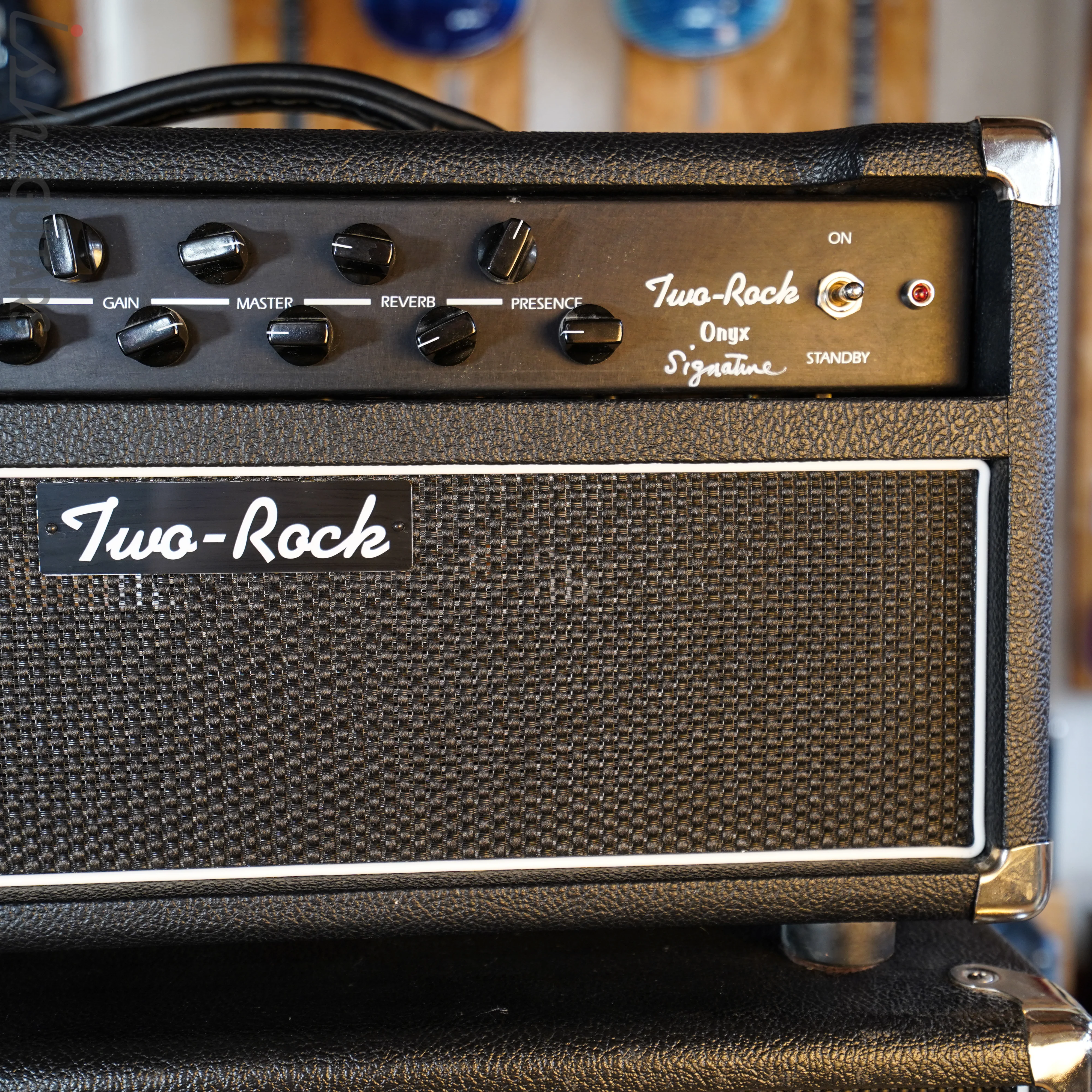 Two Rock Onyx Signature Head and Cabinet Set - Image 3