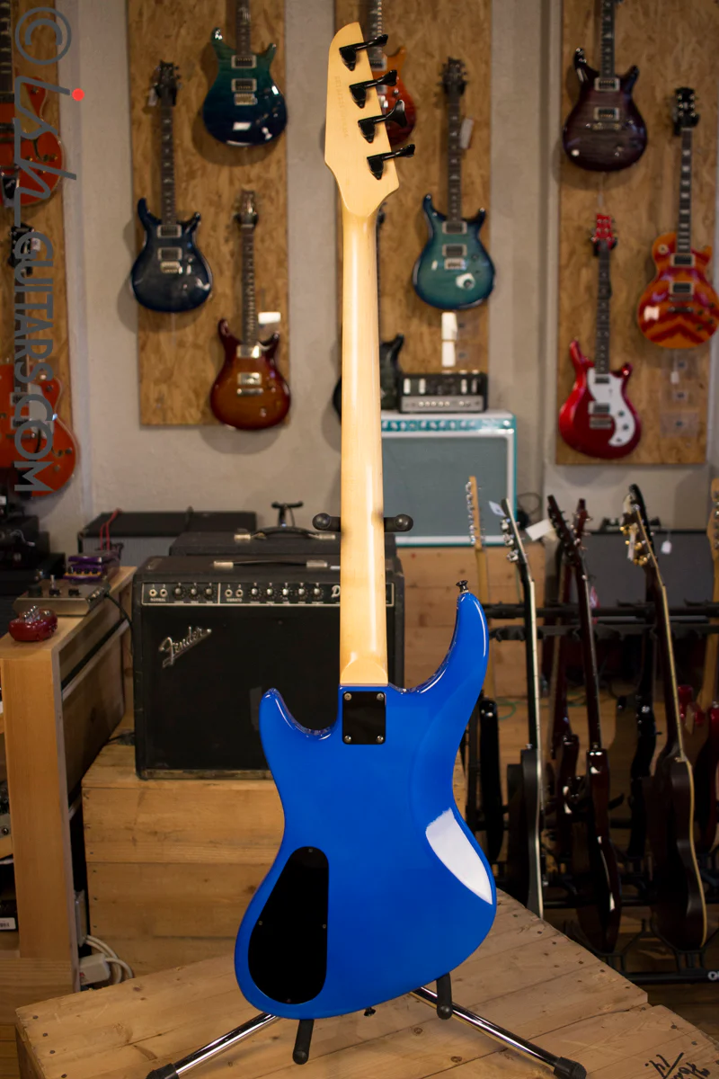 USA Guild Pilot Fretless Rare Blue w/ Case - Image 9