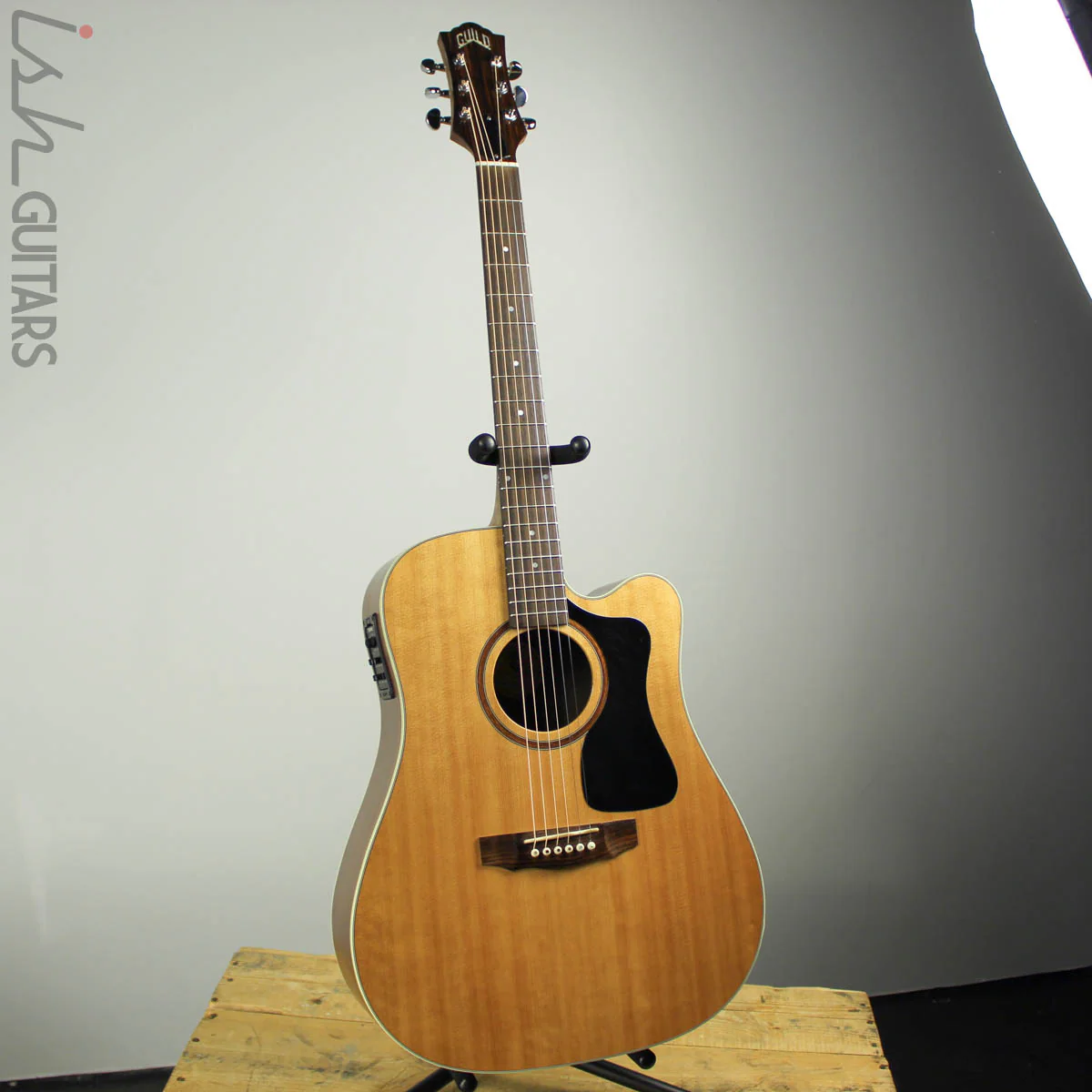 2010's Guild AD-5CE Acoustic Electric - Image 2