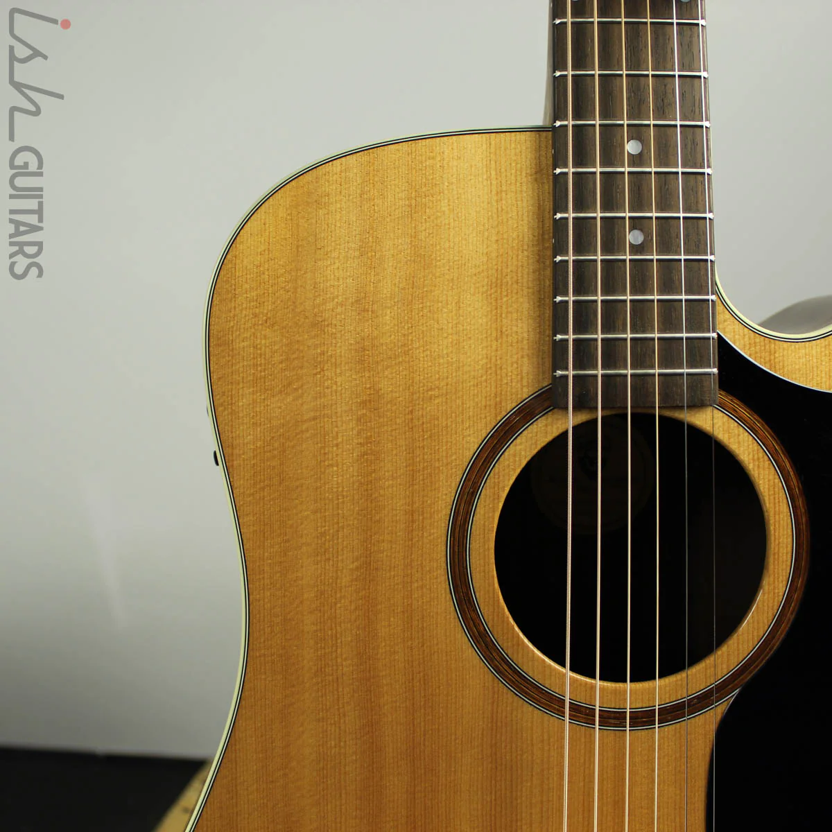2010's Guild AD-5CE Acoustic Electric - Image 4