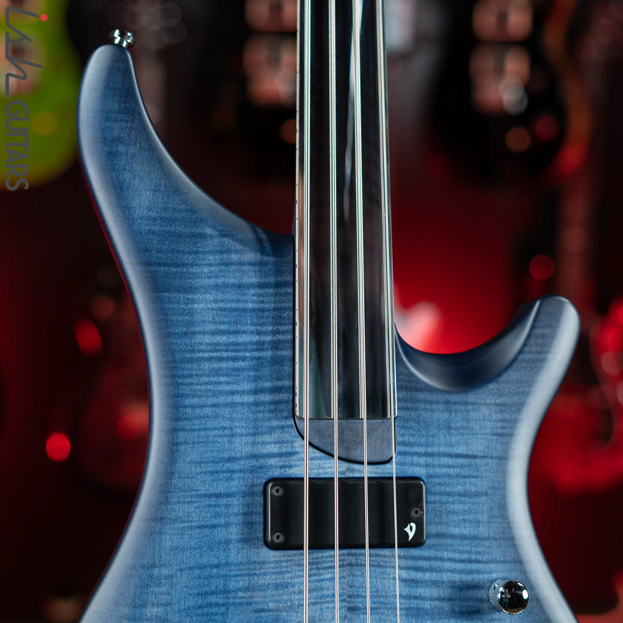 Vigier Arpege IV Custom Fretless 4-String Bass Deep Deep Blue Imetal Fretboard - Image 3